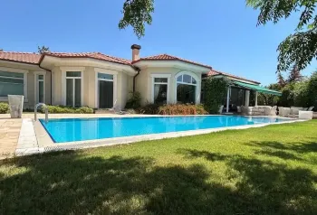Ultra-luxury Dosemealti villa in prime Antalya location